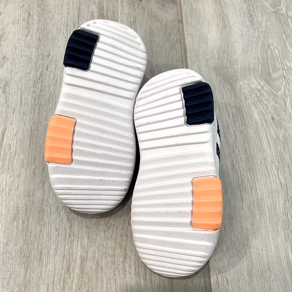 Adidas Toddler Raver with Elastic Laces - Picture 3 of 3